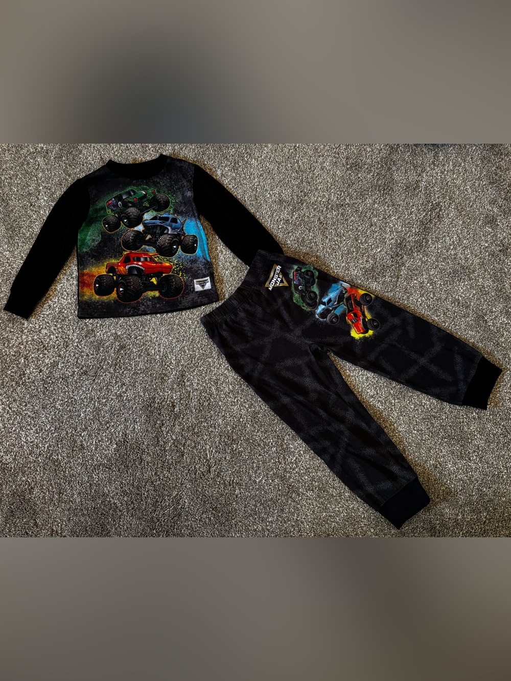 Monster Jam Boys pajama set PJs long sleeve Sz 4 Megalodon Grave Digger Black